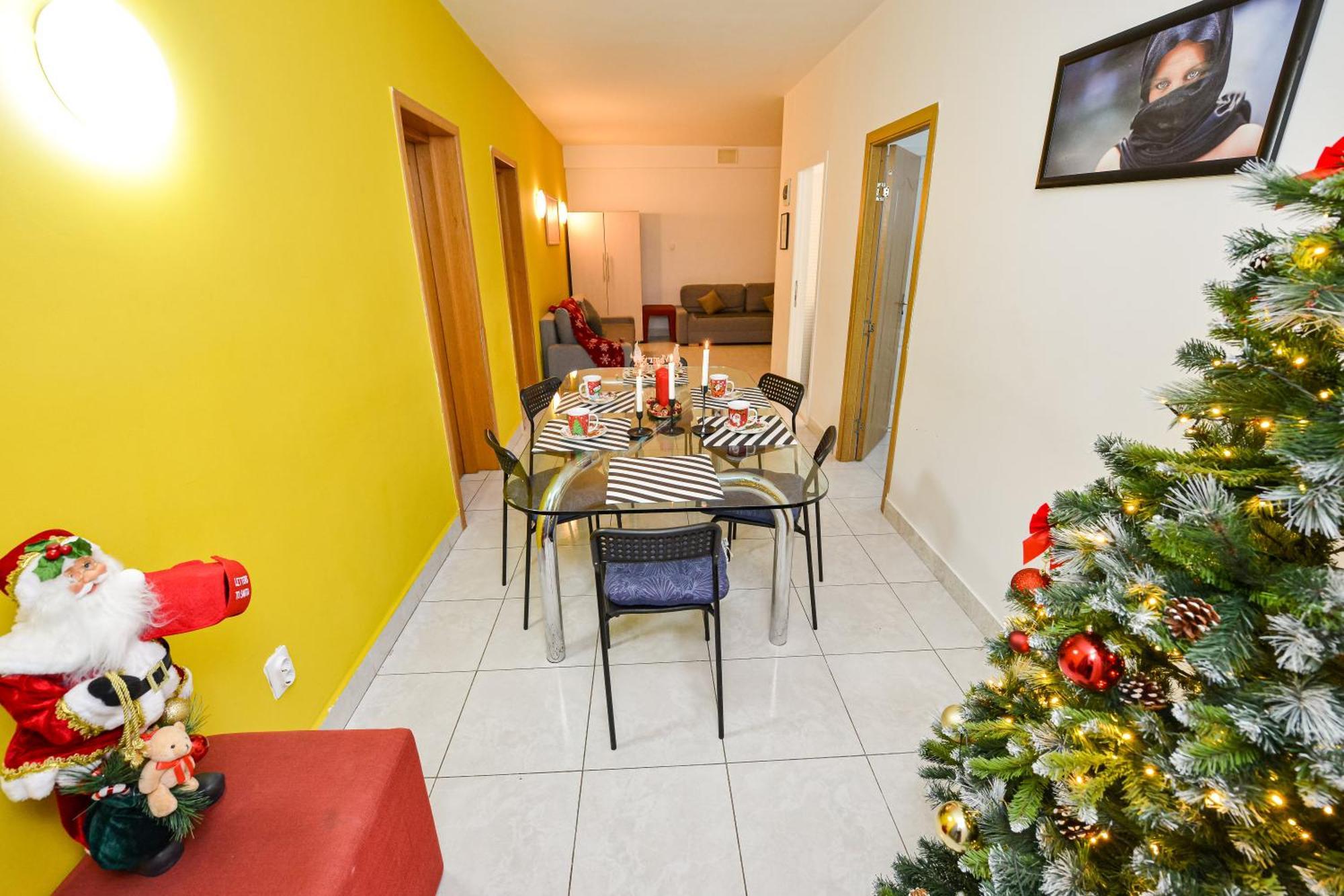 The Lincoln Suites - Central Shabbat Friendly Apartments Boekarest Buitenkant foto
