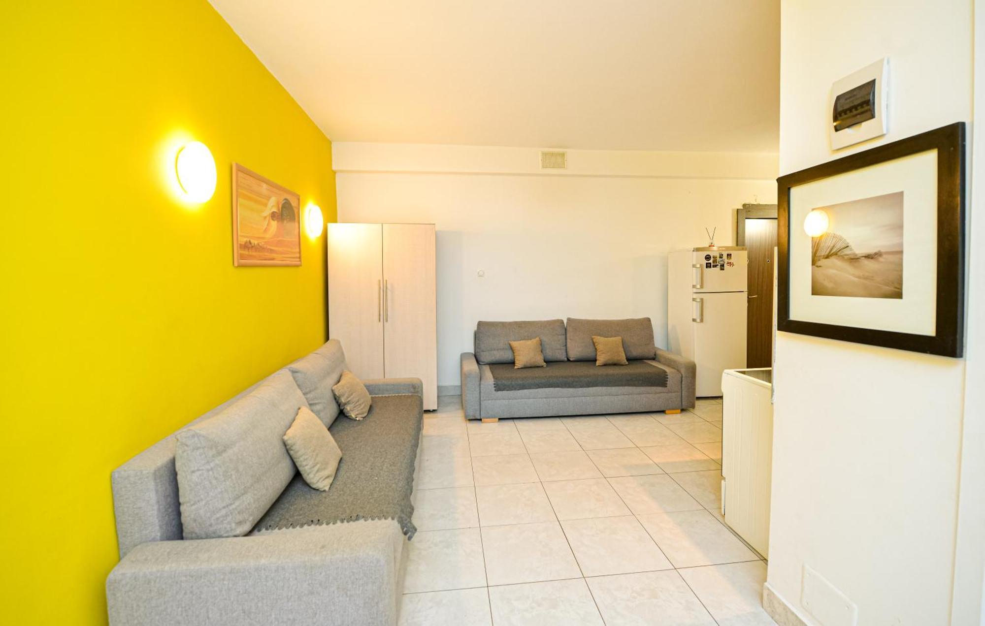 The Lincoln Suites - Central Shabbat Friendly Apartments Boekarest Buitenkant foto