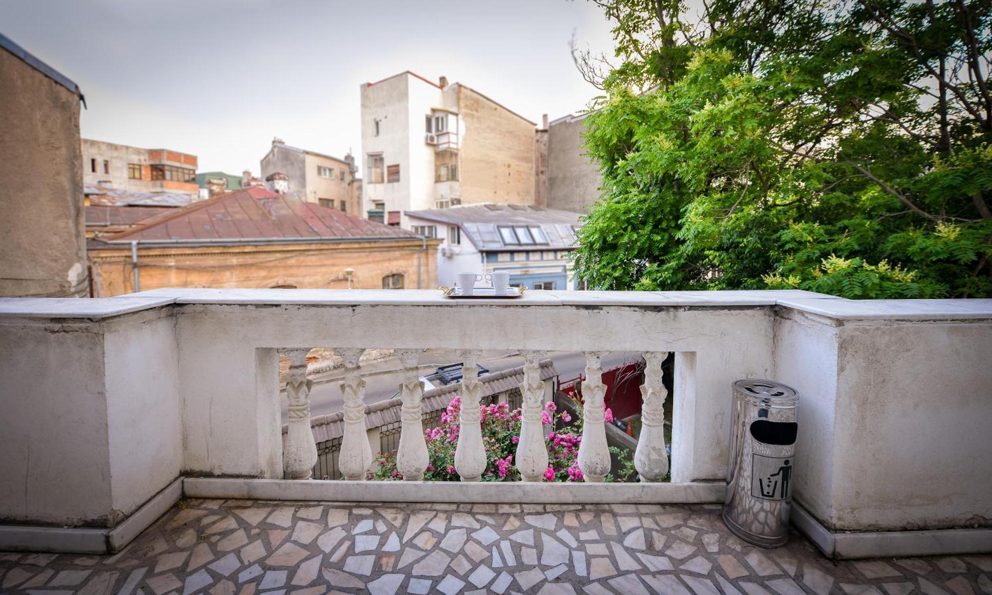 The Lincoln Suites - Central Shabbat Friendly Apartments Boekarest Buitenkant foto