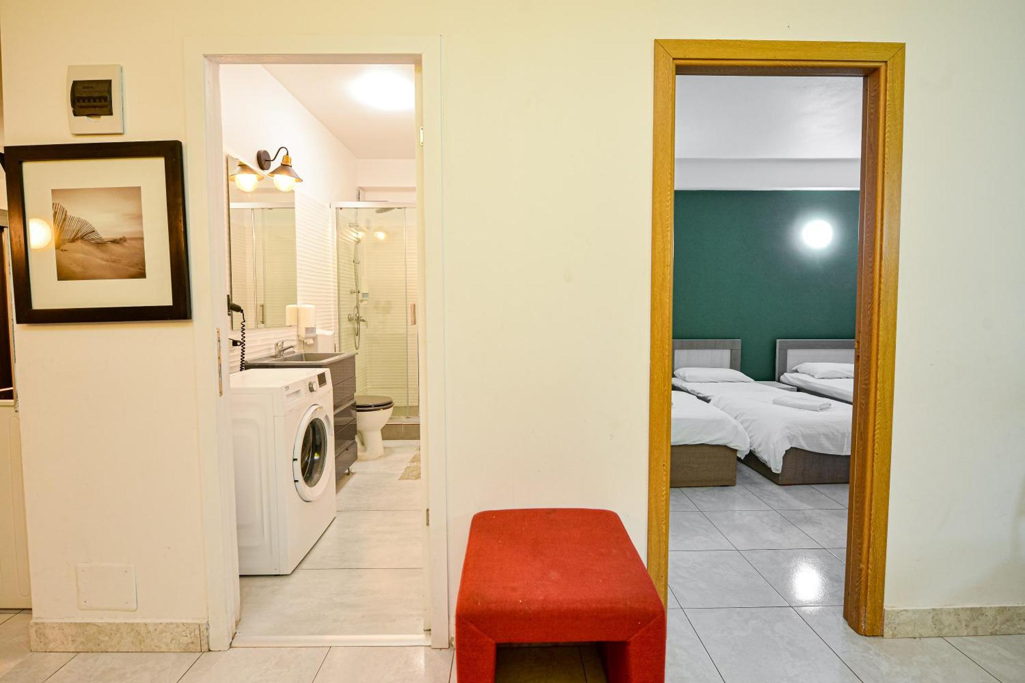 The Lincoln Suites - Central Shabbat Friendly Apartments Boekarest Buitenkant foto